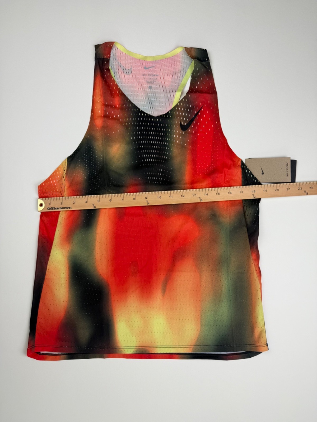 Size M - MSRP $100 Nike Dri-Fit AeroSwift ADV Elite Entry Running Tank gallery