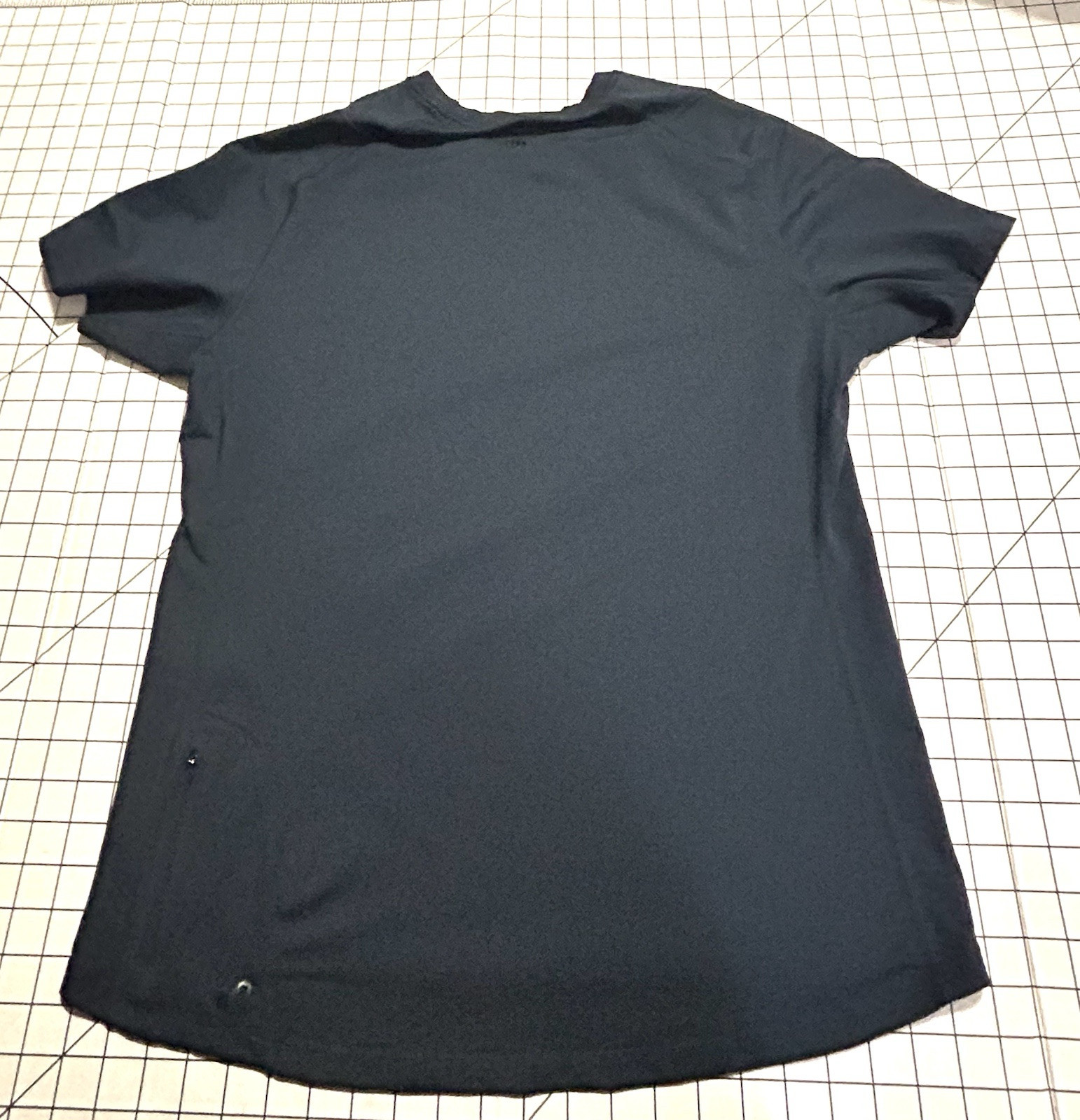 Lululemon Athletic Lightweight Shirt Zip Pocket Vented Breathable Gym Running L gallery