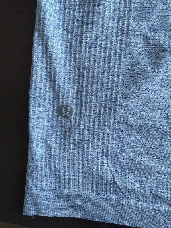 Lululemon Metal Vent Tech Men’s Polo Short Sleeve Blue Medium gallery