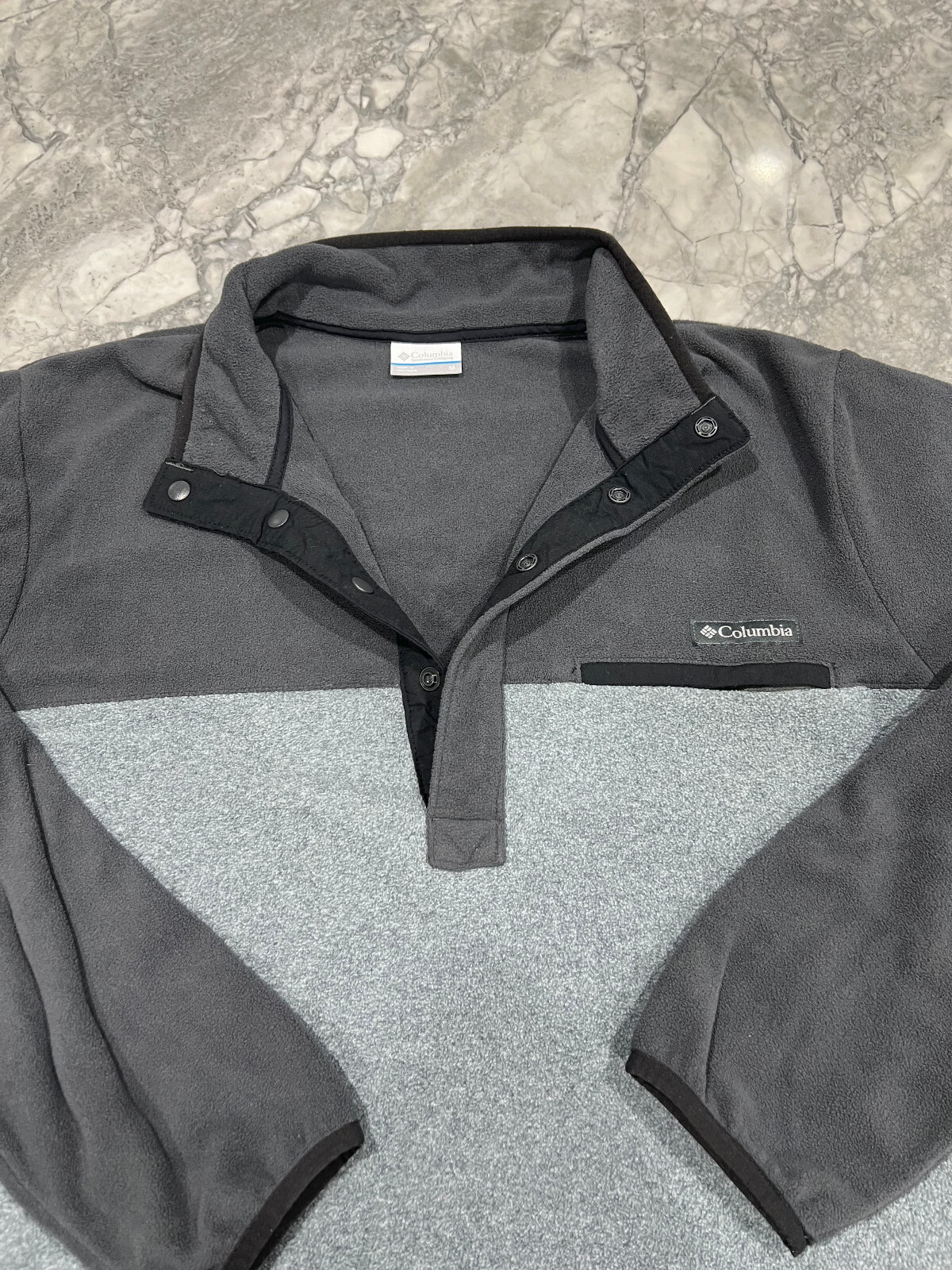 Columbia Mens Pull-over, 1/4 snap, Medium gallery