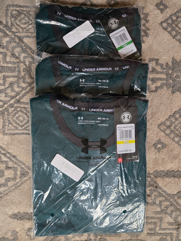 Under Armour Charged Baseline Long Line Wicking Athletic Fit Arden Green T-Shirt gallery