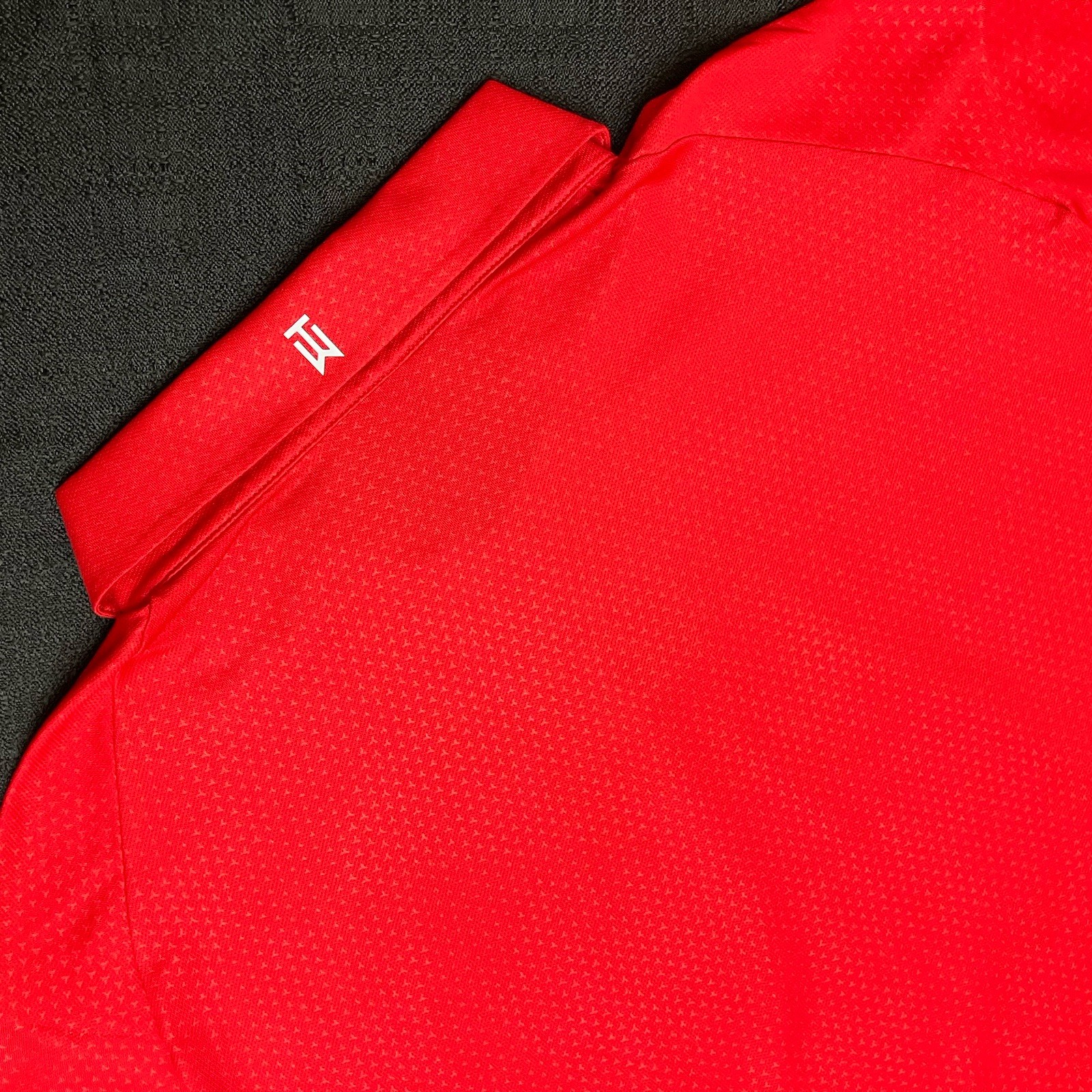 Nike Golf Tiger Woods Velocity Max Embossed Polo 685827 657 Sunday Red Sz XL gallery