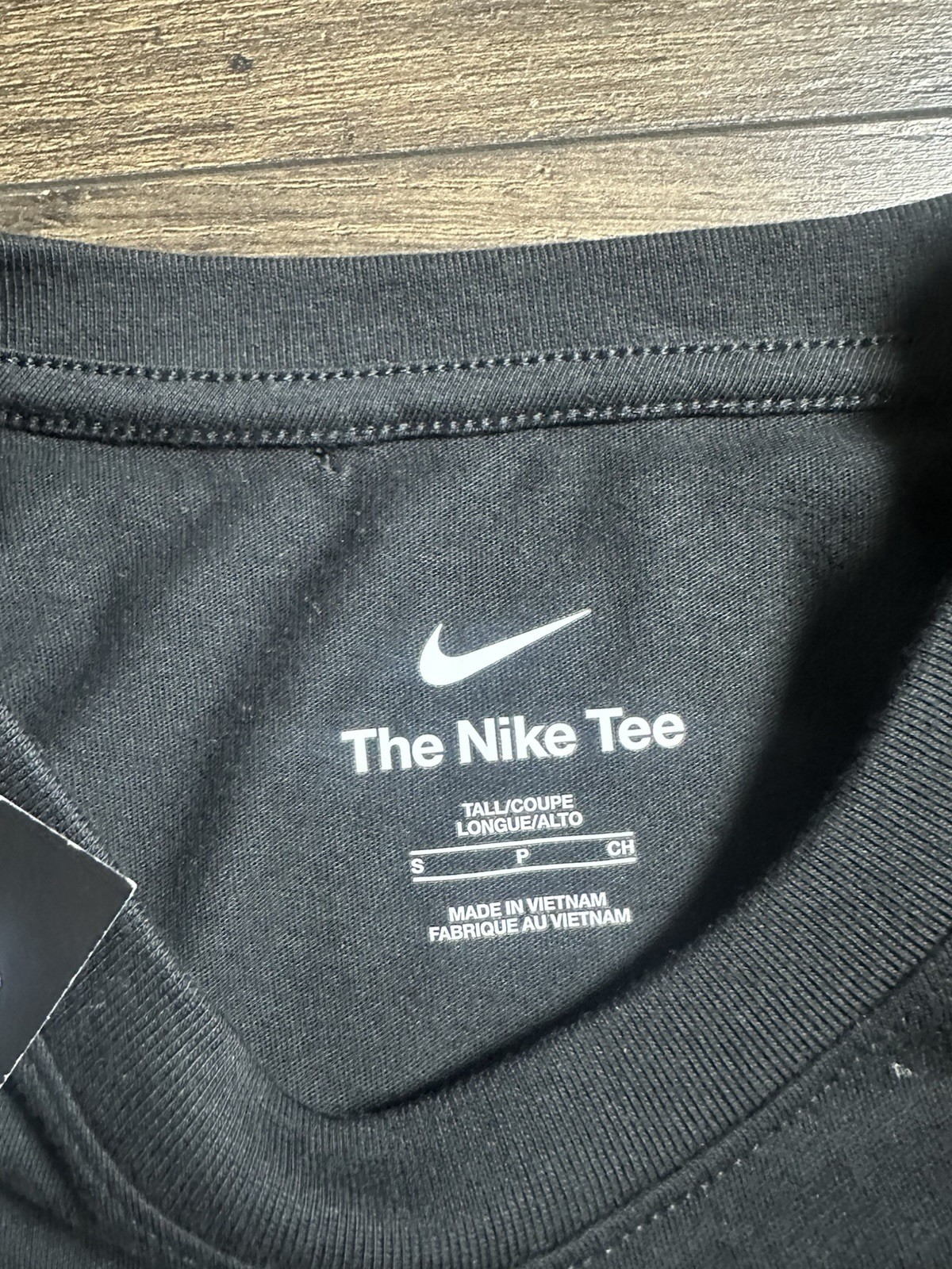 Nike Swoosh IYKYK Running Graphic Short Sleeve Shirt Black HV4150-010 Small-Tall gallery