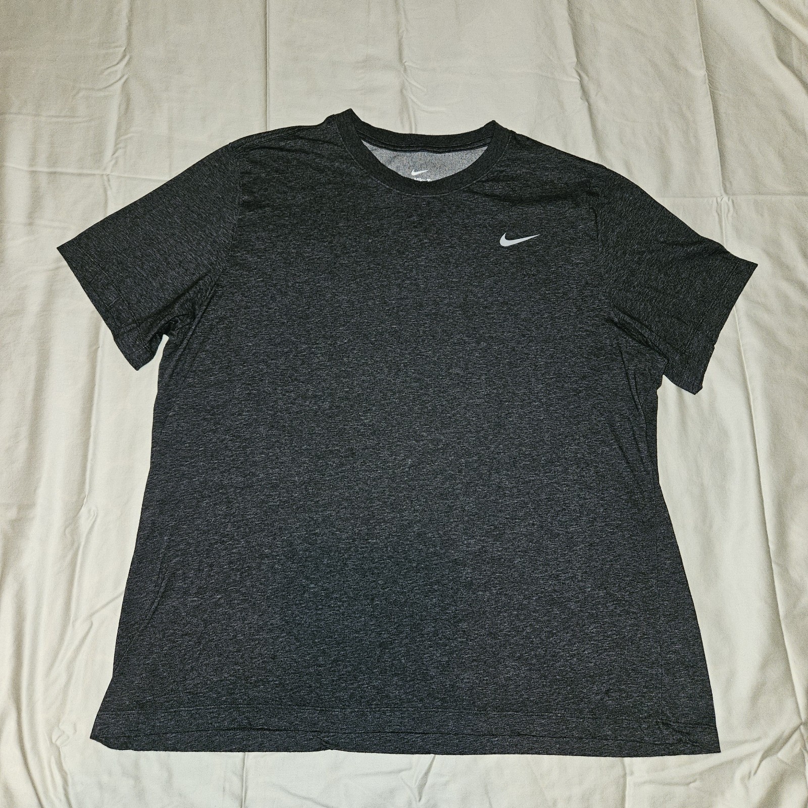 The Nike Tee Dri-Fit Men's Active T-Shirt Size XXL Color Dark Grey Heather gallery