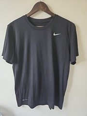 Nike Shirt Men’s Med Short Sleeve Black Dri Fit 100% Poly Gym Active Men