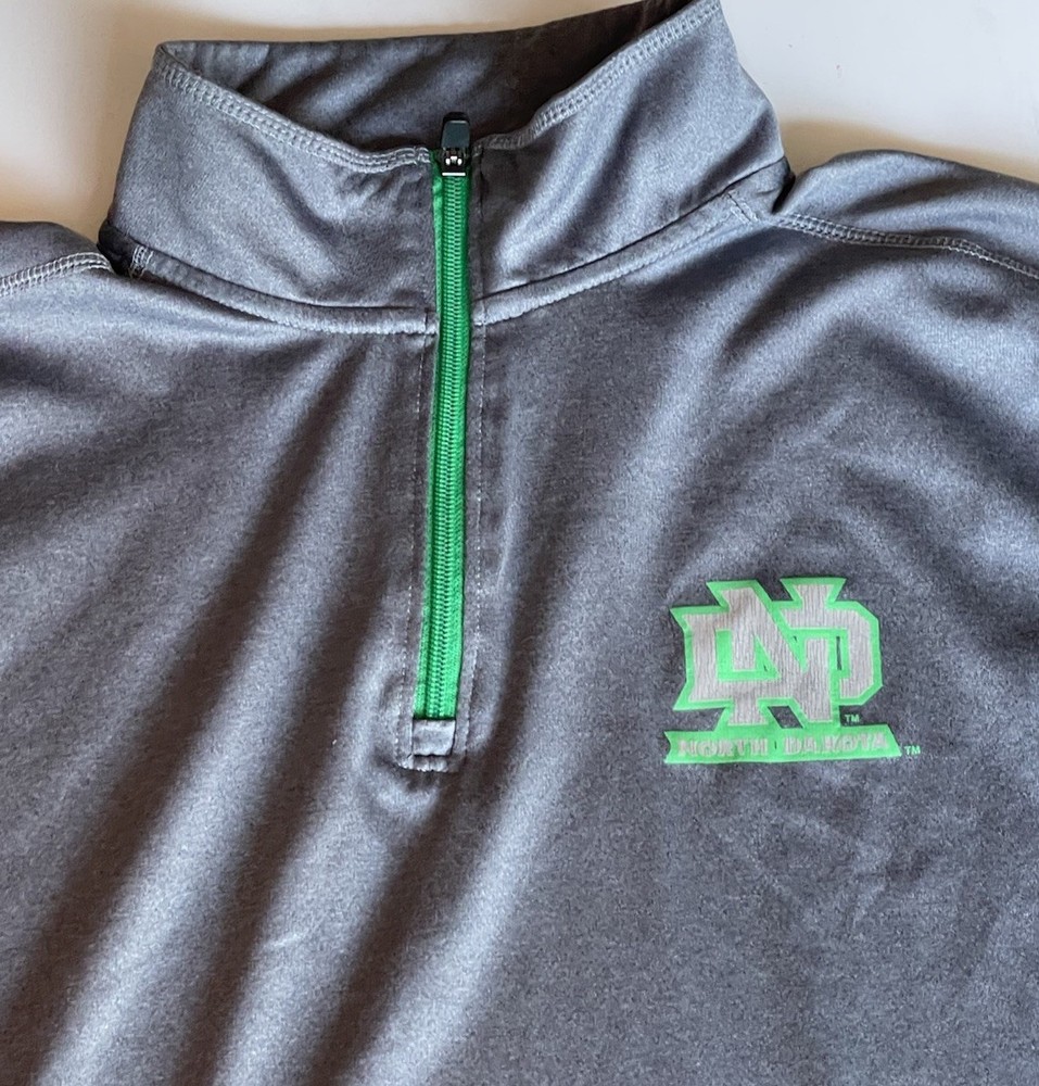 UND Fighting Hawks Gray Quarter-Zip Pullover Men’s XL EUC Hockey Fan Gear