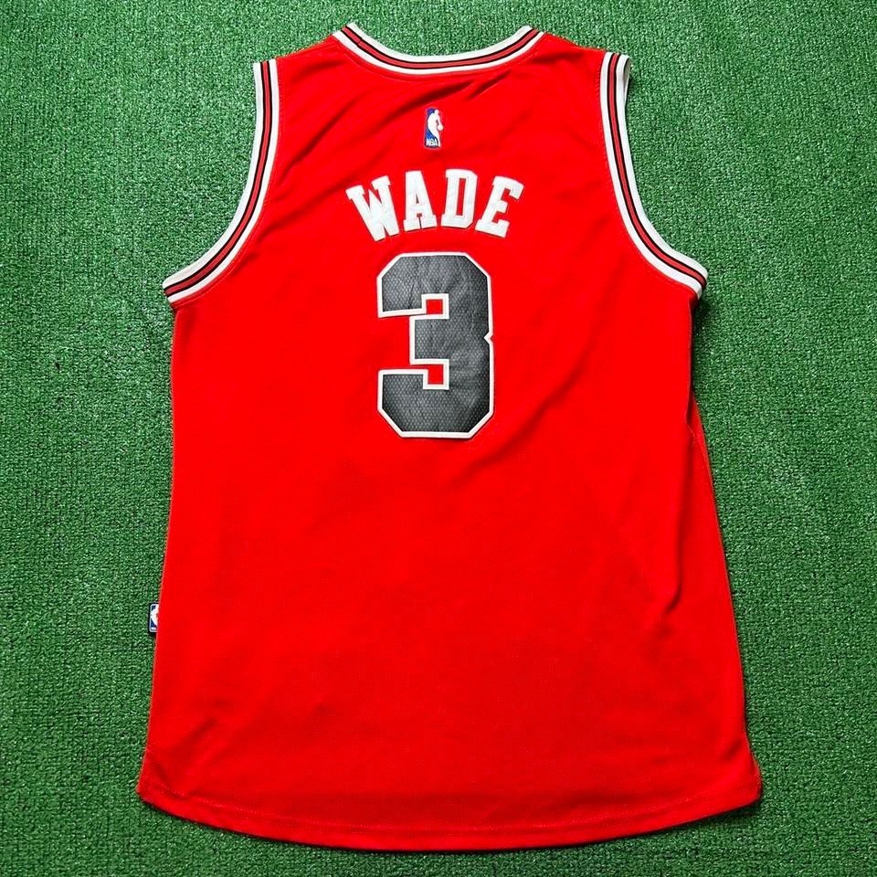 Adidas Dwayne Wade Chicago Bulls Jersey (LARGE) gallery