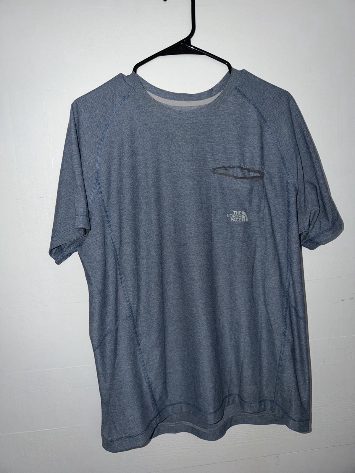 The North Face FlashDry Quick Dry Men's Blue Crew Neck Raglan T-Shirt L gallery