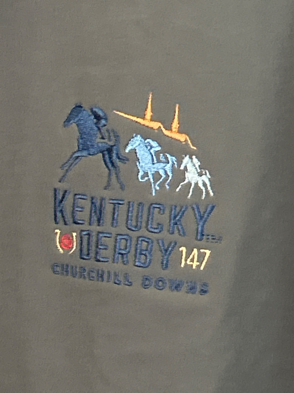 Under Armour Kentucky Derby 147 ColdGear 1/4 Zip XXL Gray & Black Pullover gallery