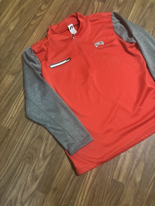 Russell Athletic Men’s UNLV Rebels 1/4 Zip pullover Size 2XL Jacket / Sweater gallery