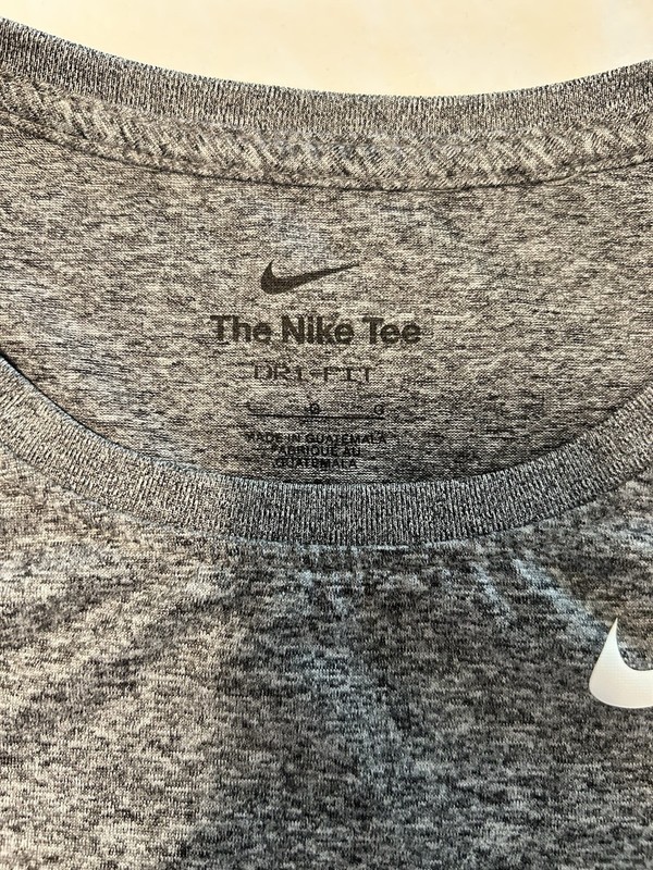 Nike Dri-FIT Women’s Moisture Wicking Sleeveless Tank Top Gray Crew Neck gallery
