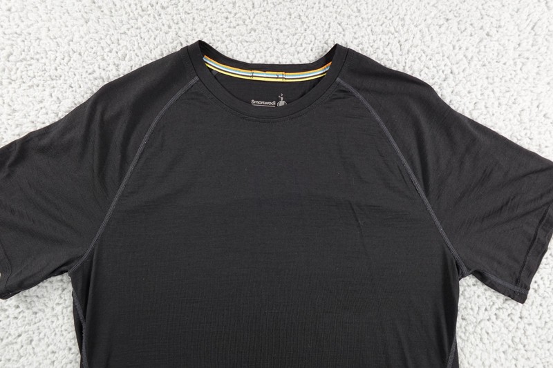 Smartwool Merino Wool 150 Base Layer Mens Medium Black Performance Shirt Tee gallery