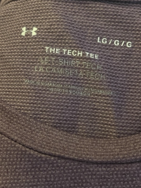 Men’s Large Pit 22” Stretchy Under Armour Tech Tee Purple gallery