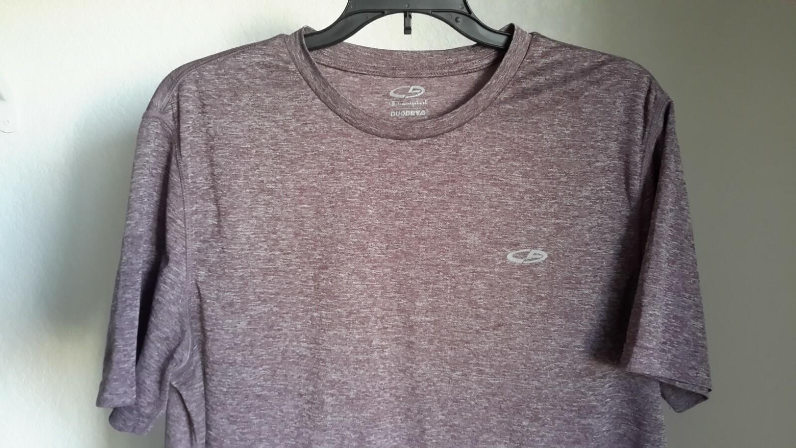 Champion Duo Dry Size L Active Wear T-Shirt Speckled Maroon EUC gallery
