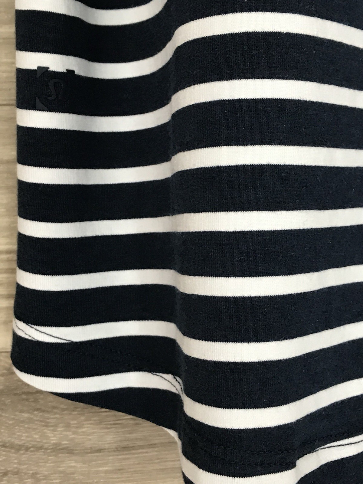 Lululemon 5 Year Basic Long Sleeve Size XXL Yachtie Stripe Navy White YANW 55400 gallery