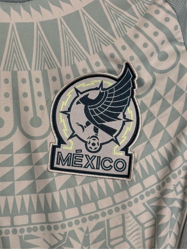 ADIDAS MEXICO SOCCER TEAM 2024 MEN'S AWAY STADIUM JERSEY WORLD CUP SIZE M gallery