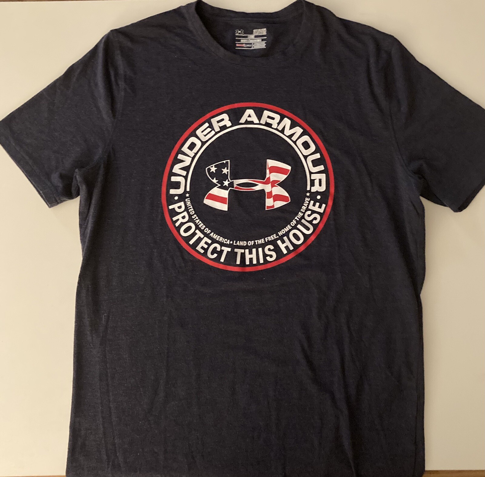 UNDER ARMOUR Stars and Stripes Logo Tee T-Shirt Red White Blue Size S Loose Fit gallery