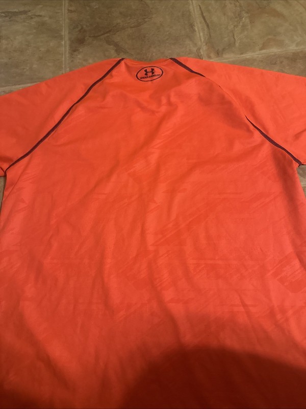 Under Armour Heat Gear Orange Shirt! Medium! gallery