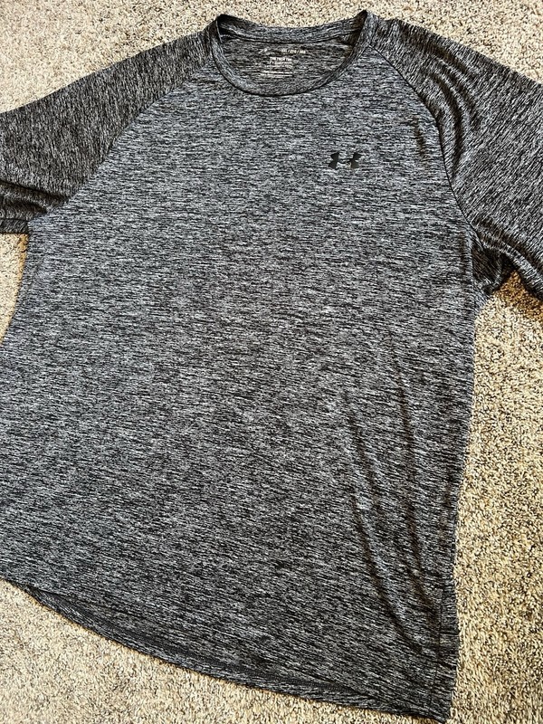 Under Armour MENS 2XL The Tech Tee Black Grey Heather Loose Athletic Shirt gallery