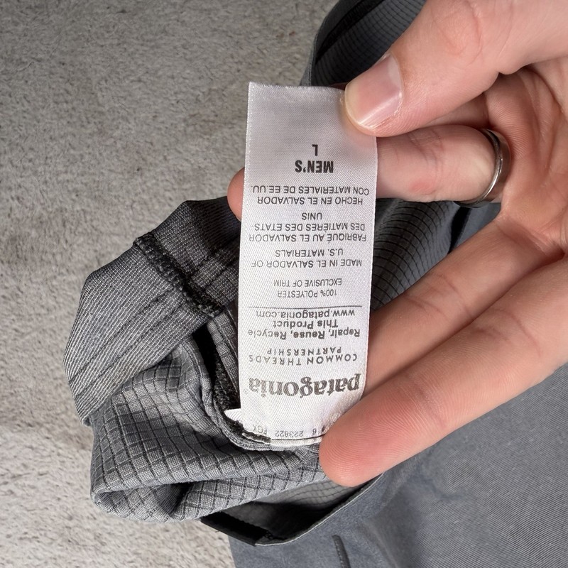 Patagonia Shirt Men Large Grey Midweight Capilene Baselayer Polartec Long Sleeve gallery