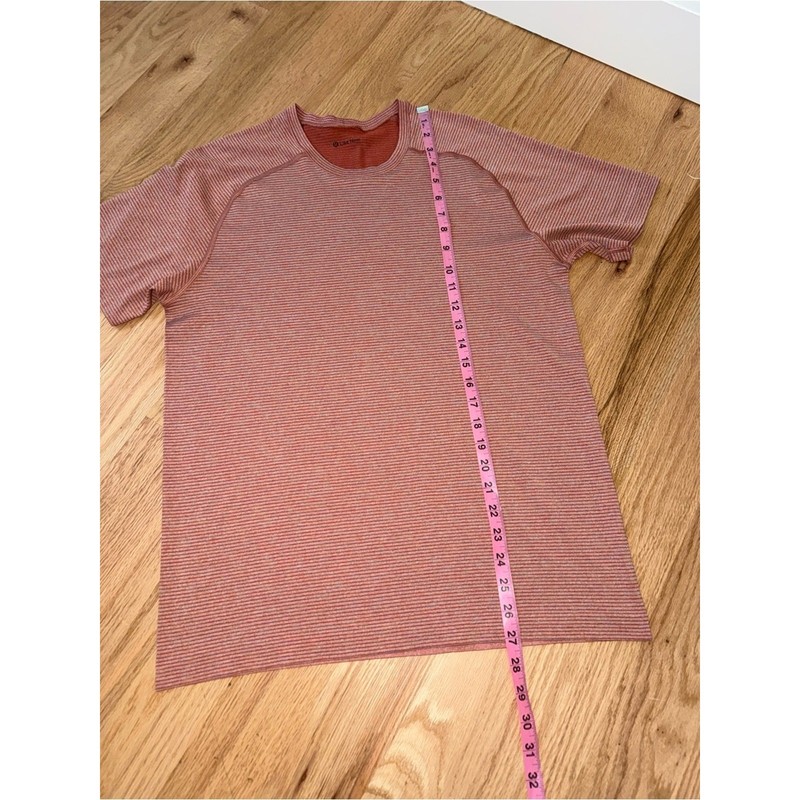 Lululemon Men’s Drysense Muted Red Terracotta Short Sleeve Shirt Medium gallery