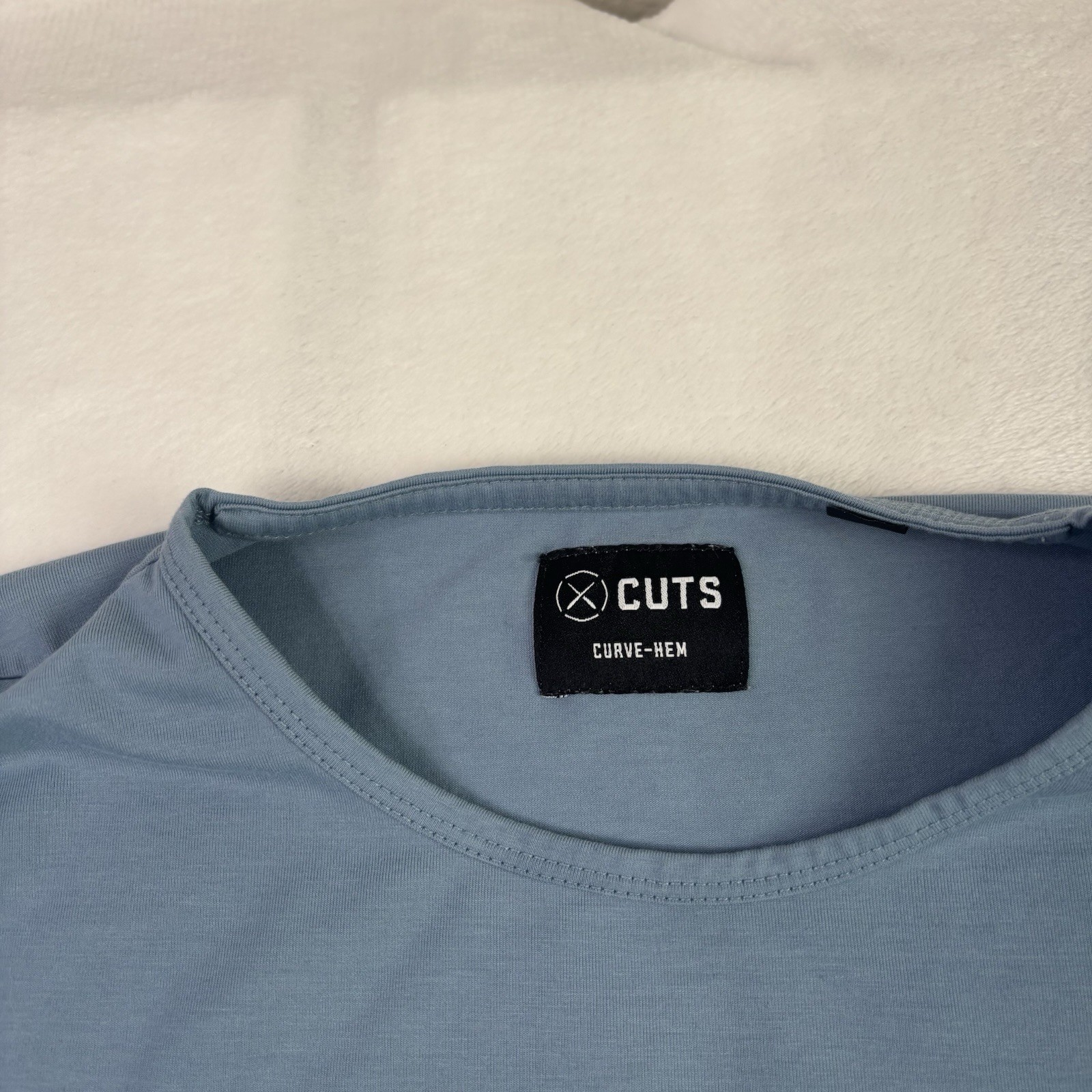 Cuts Curve-Hem Blue Short Sleeve Activewear Shirt Athletic Men's Medium gallery