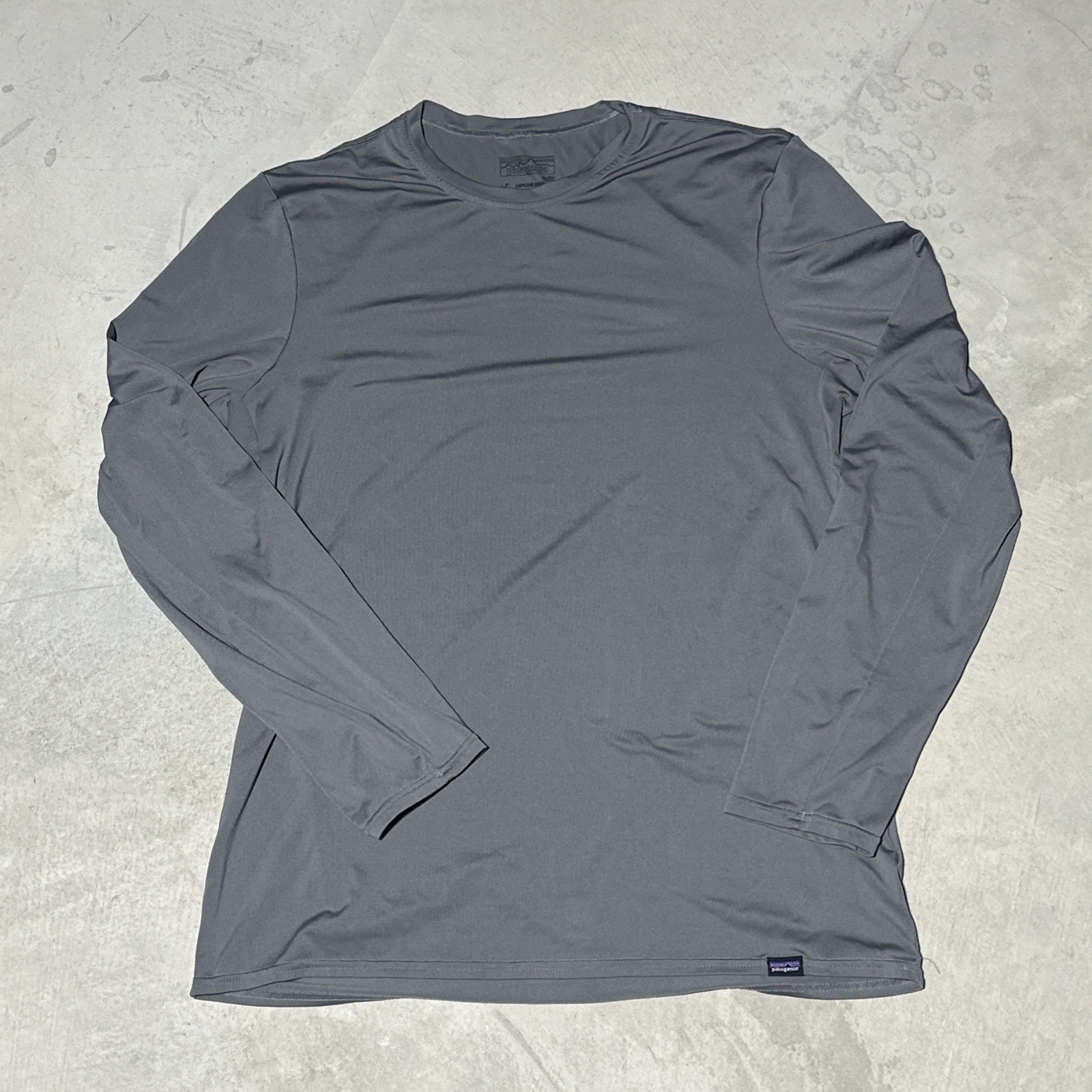 Patagonia Capilene Daily Base Layer Long Sleeve Shirt Men’s SZ M Gray Hiking gallery