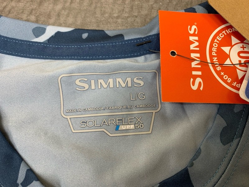 NWT Simms SolarFlex UPF50 Long Sleeve Shirt Blue Camouflage Fishing Protection L gallery