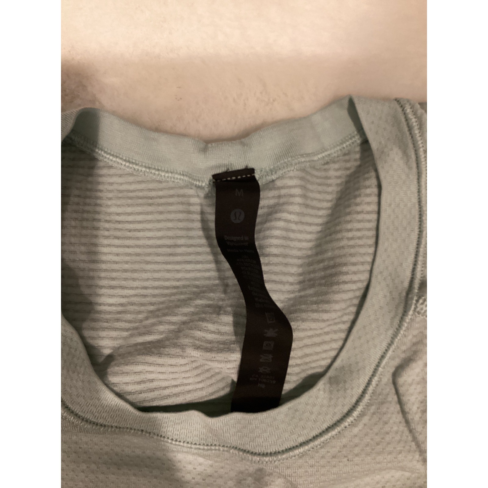 Lululemon Metal Vent Tech 2.0 Short Sleeve Shirt Mens Medium Sage Green Mint gallery