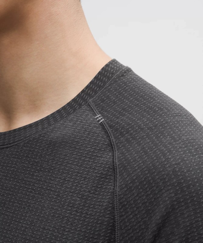 Lululemon Metal Vent Tech Short-Sleeve Shirt LM3FG2S Men Size XLarge gallery
