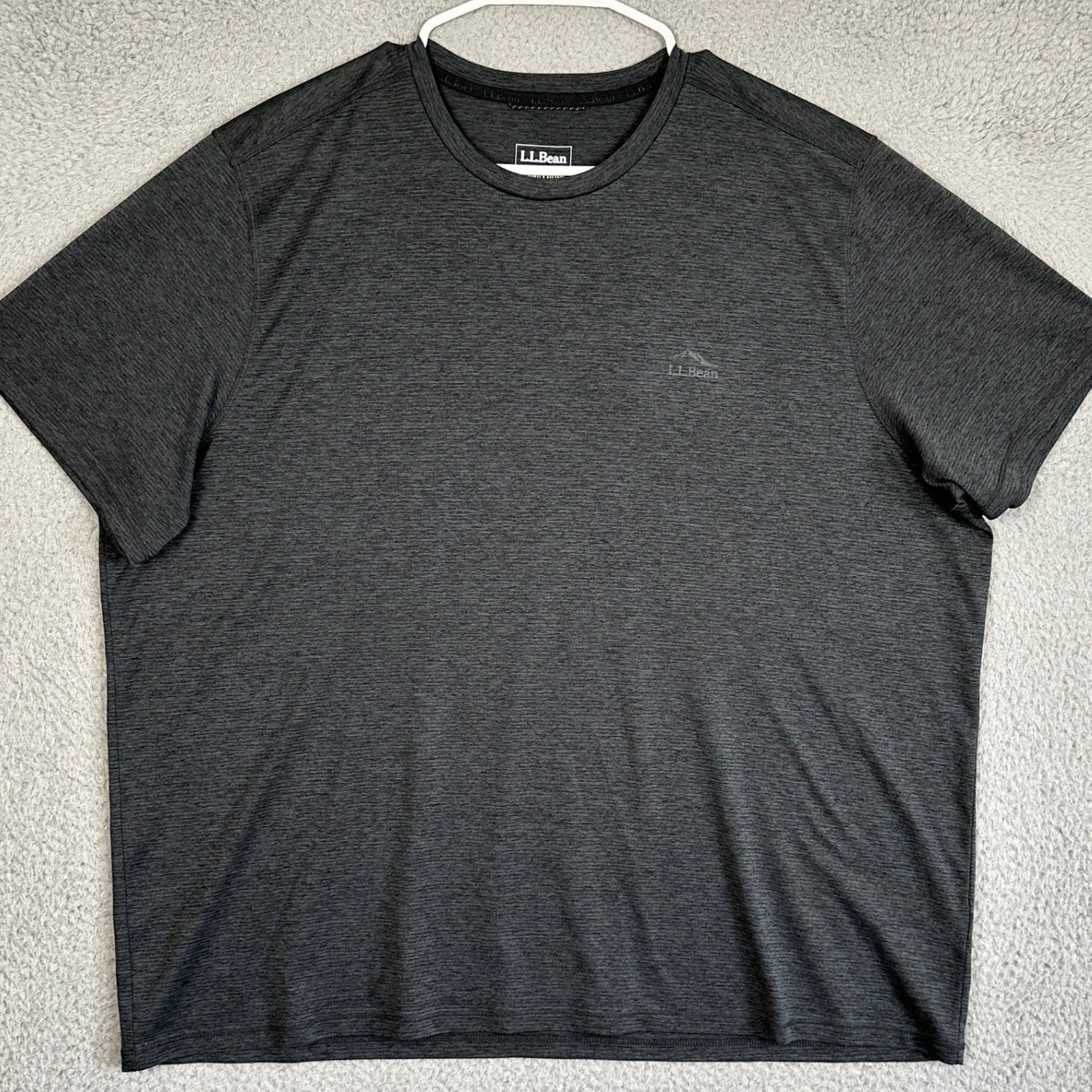L.L. Bean T-Shirt Mens 2XL Charcoal Grey Heather Slightly Fitted Performance Tee gallery