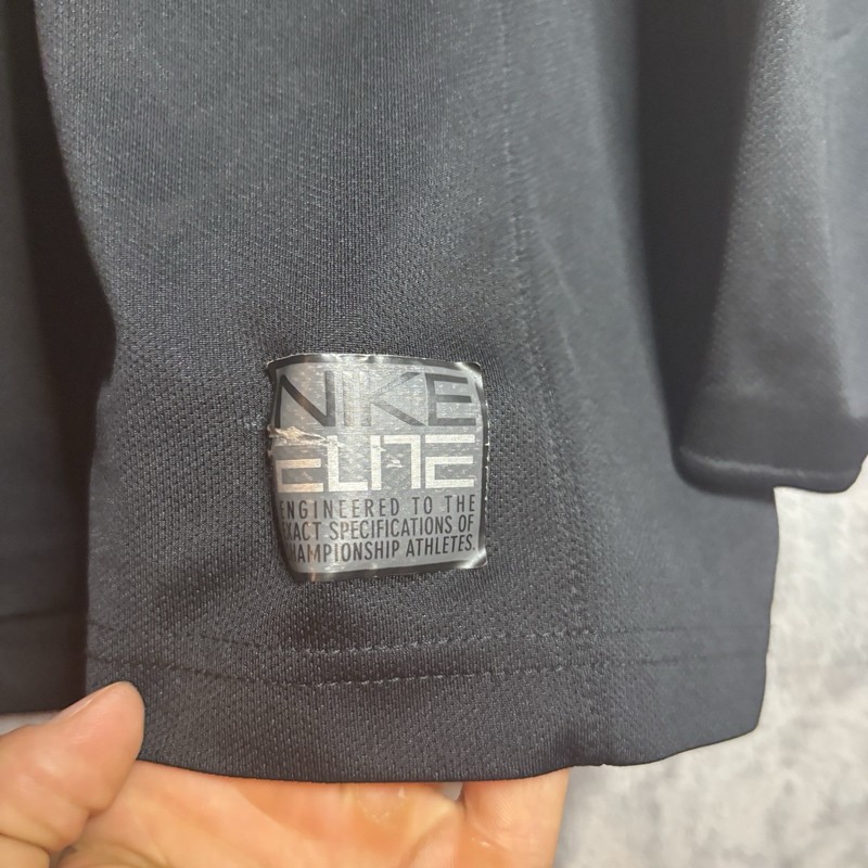 Nike Elite Dri-FIT Men’s S Black Pullover Hoodie Long Sleeve Moisture Wicking gallery