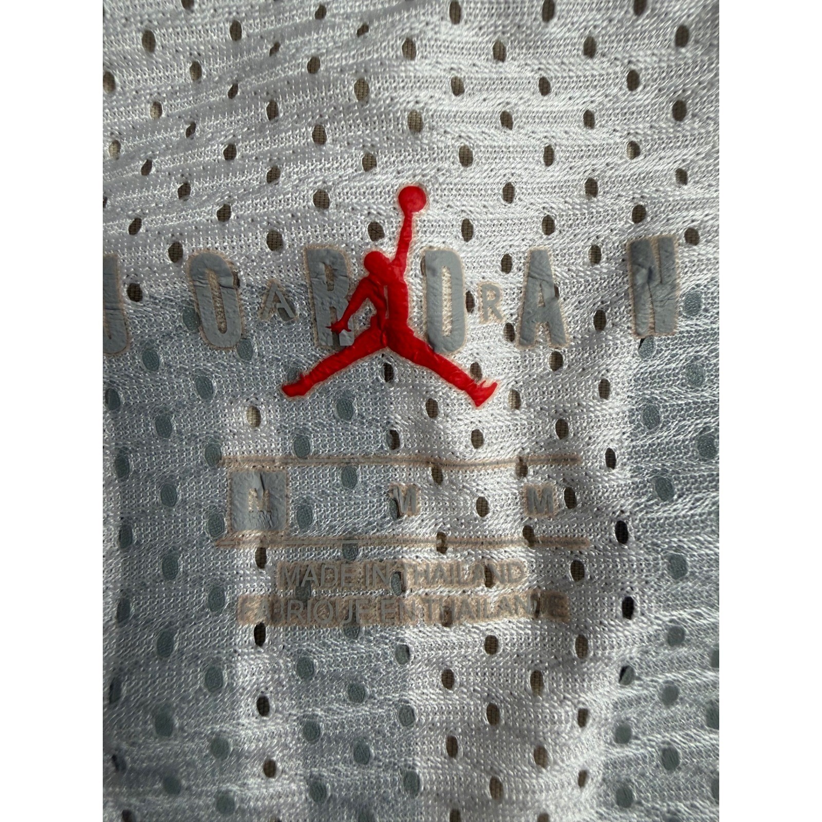 Air Jordan Michael Jordan 23 Basketball Jersey White Mesh Mens Medium Vintage gallery