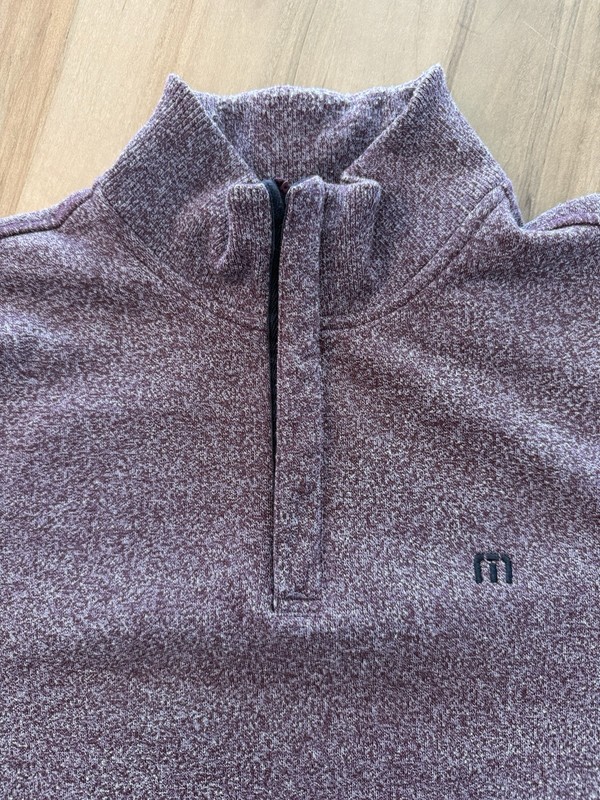 Travis Mathew Pullover Sweater Men's M Purple Quarter Zip Pockets Stretch Golf gallery