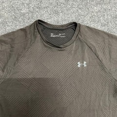 Under Armour Shirt Mens Size Small Brown HeatGear Loose Fit Geometric Athletic
