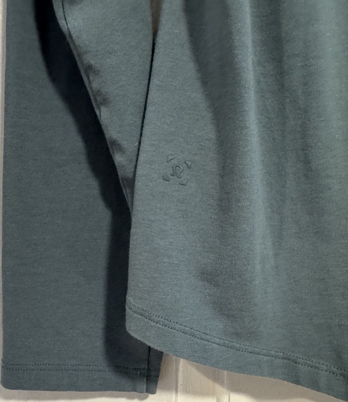 ☀️Ω Lululemon 5 Year Basic LS Henley Pima Vitasea Palm Deco Mens Medium Free Shp gallery