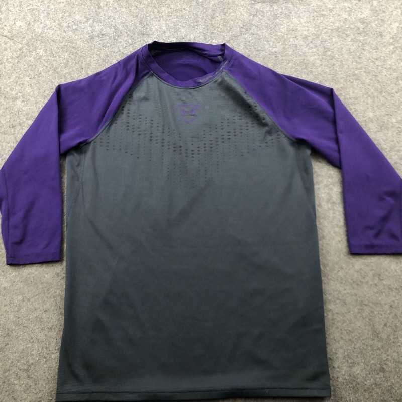Under Armour Shirt Mens Medium Purple Gray Crew Neck Stretch 1/4 Sleeve gallery