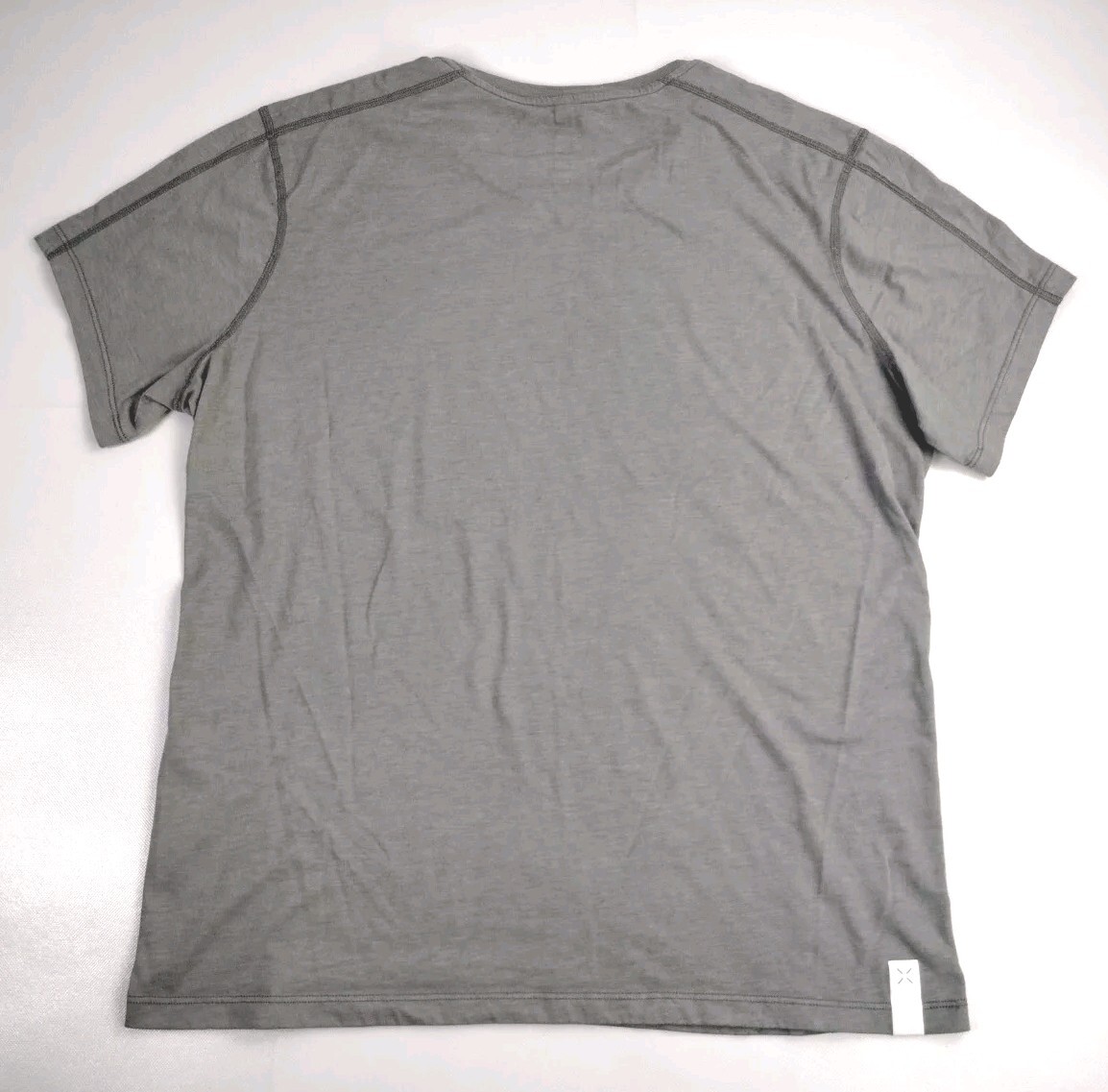 Ten Thousand Versatile Shirt 2.0 Gray Men’s Size XL 22" P2P gallery