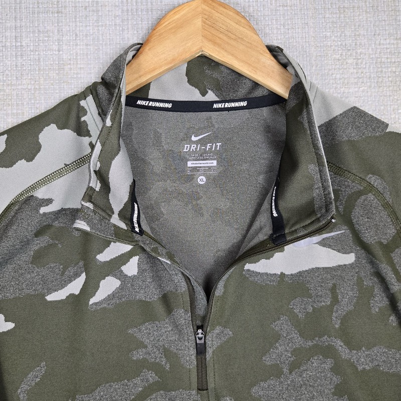 NIKE Mens Size XL Woodland Camouflage Lightweight 1/4 Zip Pullover Reflective gallery
