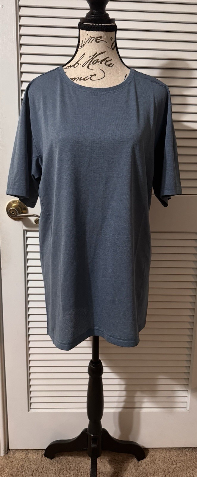 Brooks Men’s Large Storm Blue Running Athletic Short Sleeve Shirt gallery