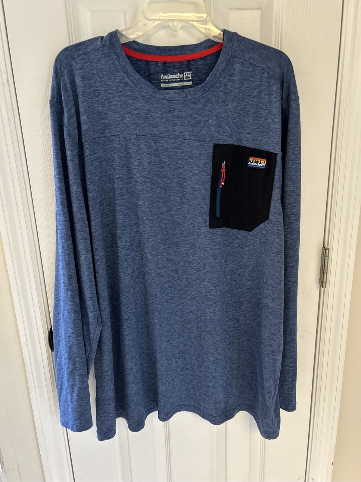 Avalanche L/S Blue Men’s Pullover Shirt Size XXL Poly/Spandex C21 gallery