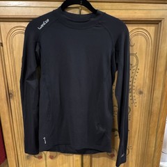 Wedze Men’s small long Sleeve Athletic Fit Stretch T-Shirt base layer black