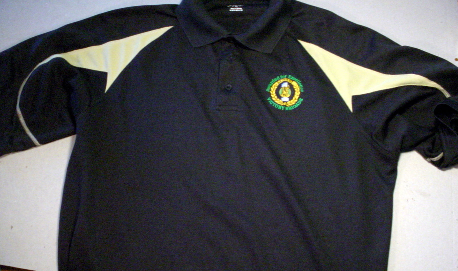 US Army Awarded for Excellence Victory Brigade Tonix Military Golf Shirt Size L gallery