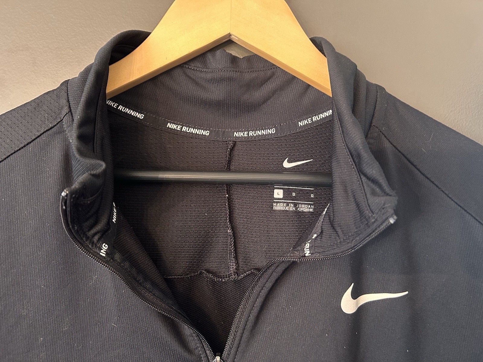 Nike Running, Track, Casual, Hiking, Shirt, Size Large gallery