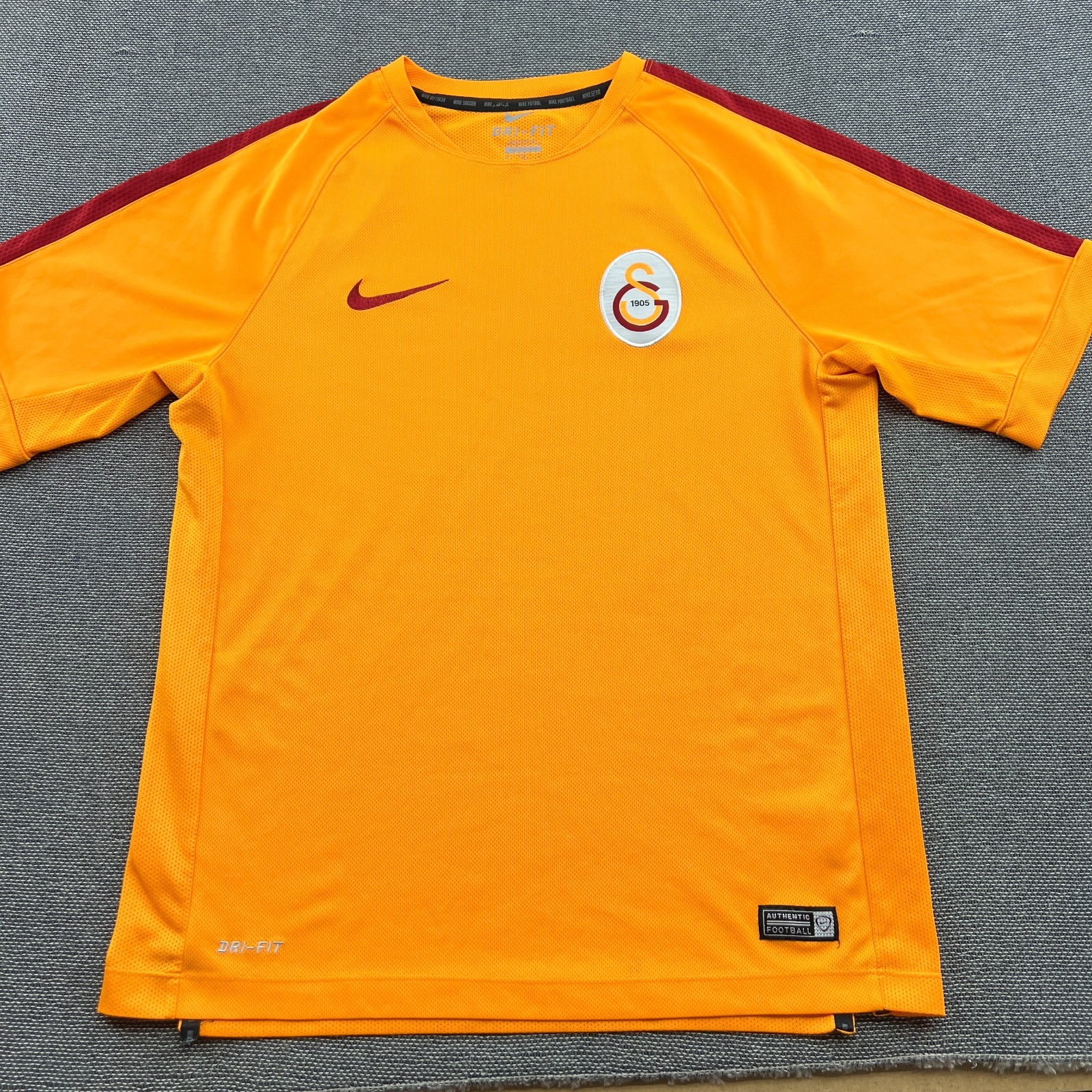 Galatasaray 2014 2015 Training Football Jersey Nike Medium Shirt Soccer Adult gallery
