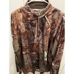 Realtree Camo Long Sleeve 1/4 Zip Pullover Shirt Men’s Size M Hunting Outdoors