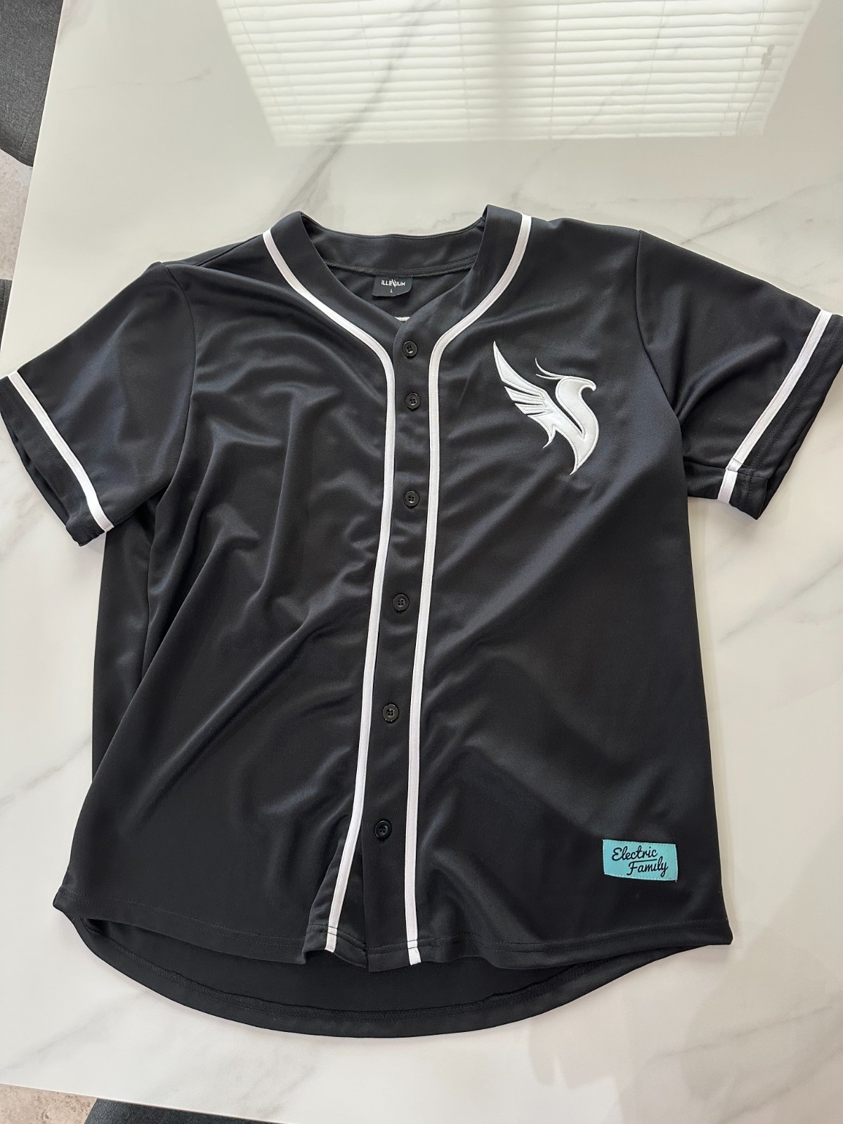 Illenium #3 Official Jersey Black Button-Up Men's Size Large gallery