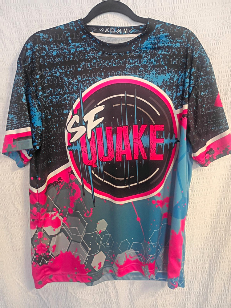 SF QUAKE Men's Graphic Print Crew Neck Short Sleeve Polyester T-Shirt M
