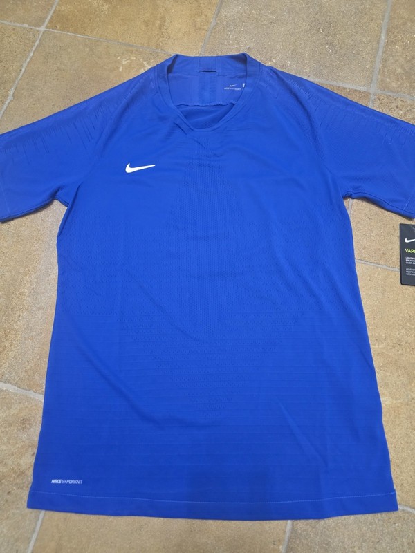 Nike Vaporknit II Soccer Shirt Jersey Game Royal Blue Men Small AQ2674-480 $70 gallery