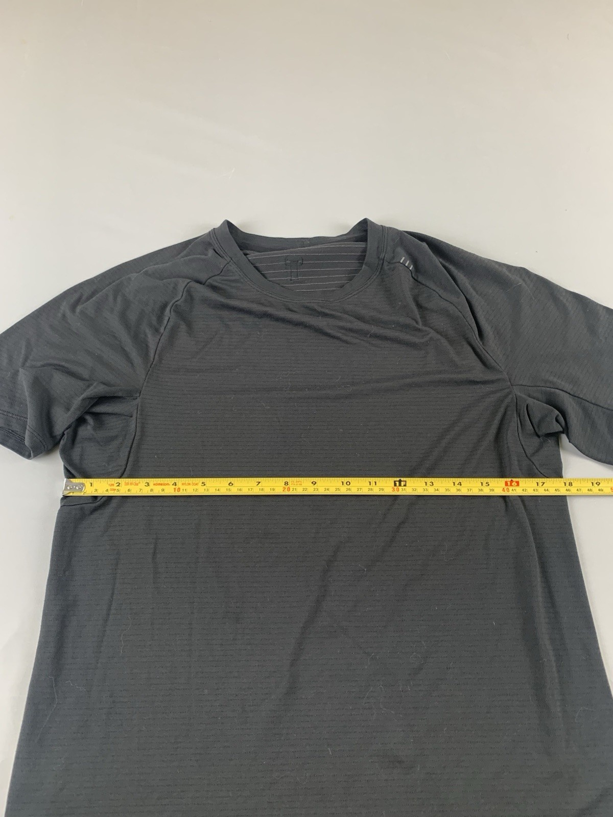 Lululemon License To Train Short-sleeve Shirt gallery